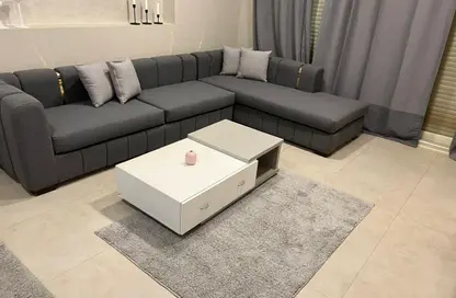 شقة - 3 غرف نوم - 2 حمامات للايجار في ليلة - المستثمرين الشمالية - مدينة القاهرة الجديدة - القاهرة