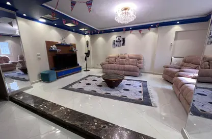 Apartment - 3 Bedrooms - 2 Bathrooms for rent in El Manial - Hay El Manial - Cairo