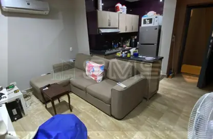 شقة - 1 حمام للايجار في شارع عمر خورشيد - البنفسج 10 - البنفسج - مدينة القاهرة الجديدة - القاهرة