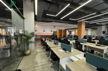 مساحات مكتبية - 6 غرف نوم - 4 حمامات للايجار في شارع 70 - الحي الثاني - التجمع الخامس - مدينة القاهرة الجديدة - القاهرة