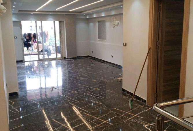 دوبلكس مميز للإيجار داخل كمبوند Promenade Residenc