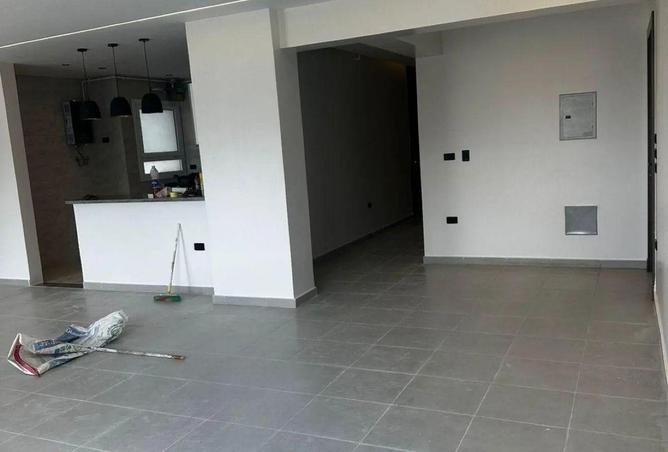 67216064 - Property Image 2