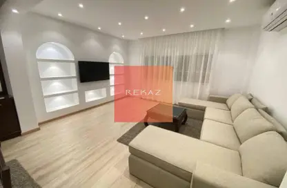 شقة - 3 غرف نوم - 3 حمامات للايجار في سرايات المعادي - حي المعادي - القاهرة