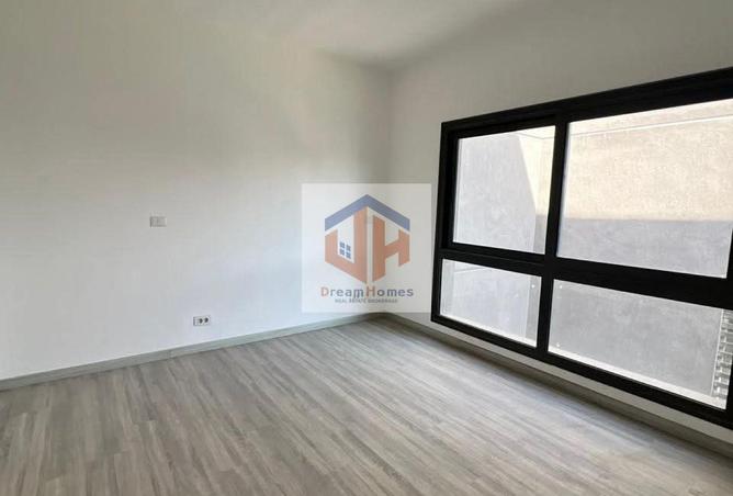 8401013 - Property Image 3