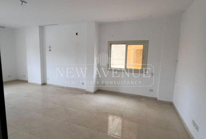 98837990 - Property Image 3
