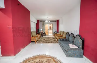 شقة - 3 غرف نوم - 2 حمامات للبيع في رويال بلازا - المنتزة - حي ثان المنتزة - الاسكندرية