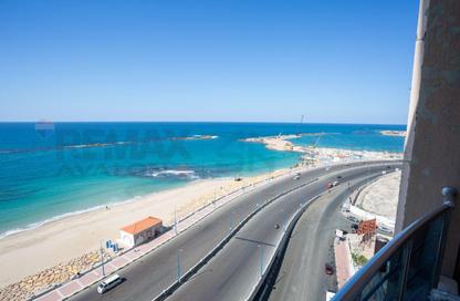 Apartment - 4 Bedrooms - 4 Bathrooms for sale in El Gaish Road - Sidi Beshr - Hay Awal El Montazah - Alexandria