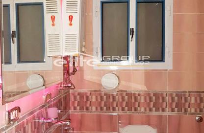 Apartment - 2 Bedrooms - 1 Bathroom for rent in Ibrahimia - Hay Wasat - Alexandria Apartment - 2 Bedrooms - 1 Bathroom for rent in Ibrahimia - Hay Wasat - Alexandria
