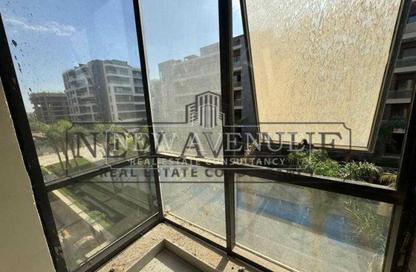 Apartment - 2 Bedrooms - 2 Bathrooms for sale in El Patio Oro - 5th Settlement Compounds - The 5th Settlement - New Cairo City - Cairo