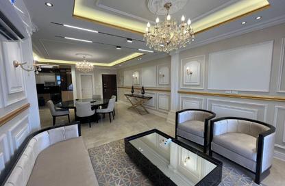 (بنتهاوس  (روف - 3 غرف نوم - 3 حمامات للايجار في فيفث سكوير - التجمع الخامس - مدينة القاهرة الجديدة - القاهرة