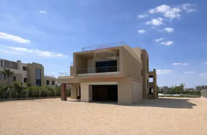 Villa - 5 Bedrooms - 7+ Bathrooms for sale in Palm Hills Golf Extension - Al Wahat Road - 6 October City - Giza