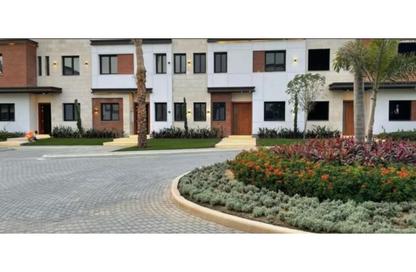 Townhouse - 4 Bedrooms - 5 Bathrooms for sale in Azzar 2 - 5th Settlement Compounds - The 5th Settlement - New Cairo City - Cairo