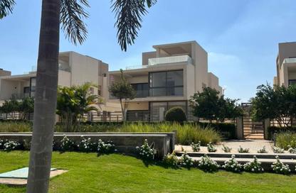 Villa - 5 - 4 for sale in Villa Square - Fifth Square - The 5th Settlement - New Cairo City - Cairo