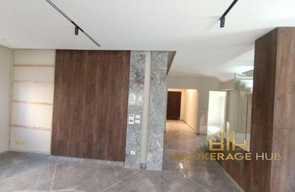 Villa - 3 - 3 for sale in Mivida - 5th Settlement Compounds - The 5th Settlement - New Cairo City - Cairo