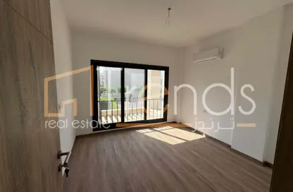 Apartment - 2 Bedrooms - 2 Bathrooms for sale in Moon Residences - Fifth Square - The 5th Settlement - New Cairo City - Cairo