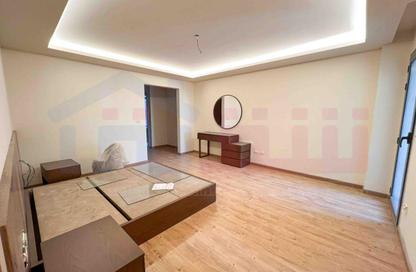 Apartment - 4 Bedrooms - 3 Bathrooms for sale in Smouha - Hay Sharq - Alexandria