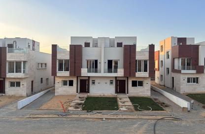 Townhouse - 4 - 4 for sale in Azzar 2 - 5th Settlement Compounds - The 5th Settlement - New Cairo City - Cairo