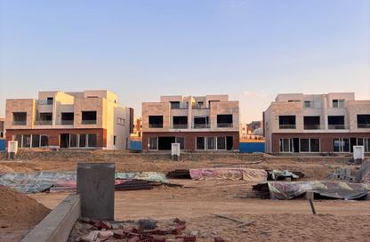 Townhouse - 4 - 4 for sale in Azzar 2 - 5th Settlement Compounds - The 5th Settlement - New Cairo City - Cairo Townhouse - 4 - 4 for sale in Azzar 2 - 5th Settlement Compounds - The 5th Settlement - New Cairo City - Cairo