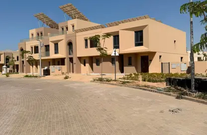 Townhouse - 4 Bedrooms - 3 Bathrooms for sale in Vye Sodic - New Zayed City - Sheikh Zayed City - Giza