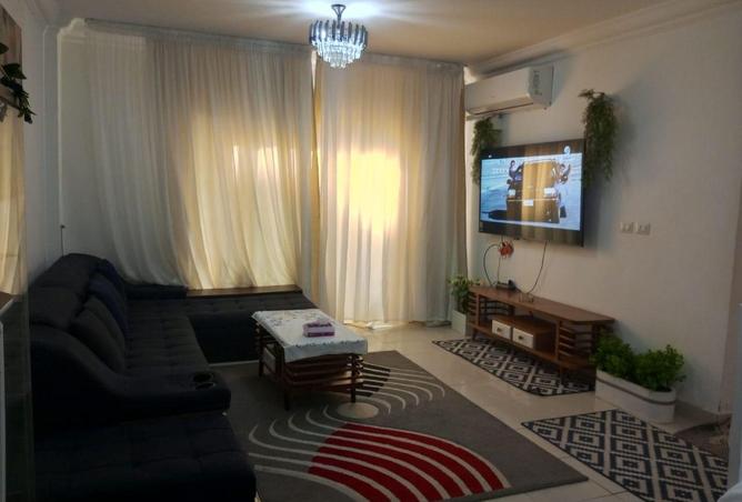 8703860 - Property Image 3