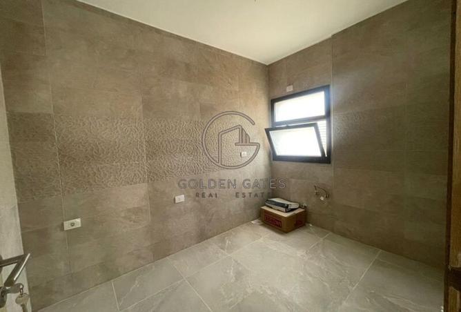 8684600 - Property Image 3