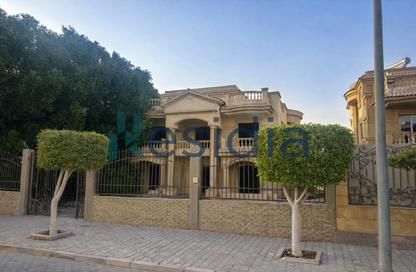 Villa - 5 Bedrooms - 6 Bathrooms for sale in Green Hills - 26th of July Corridor - 6 October City - Giza