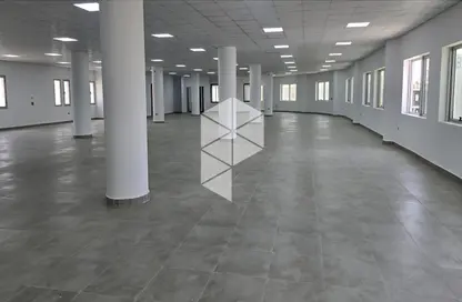 طابق كامل - استوديو - 6 حمامات للايجار في محور محمد نجيب - ابو الهول - مدينة القاهرة الجديدة - القاهرة