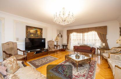 Apartment - 3 - 3 for sale in Canat Al Mahmoudia St. - Nozha - Hay Sharq - Alexandria