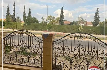 Whole Building - 7+ - 7+ for sale in 13th District - Sheikh Zayed City - Giza