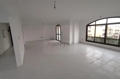 Apartment - 3 Bedrooms - 3 Bathrooms for rent in Zizinia St. - South Investors Area - New Cairo City - Cairo
