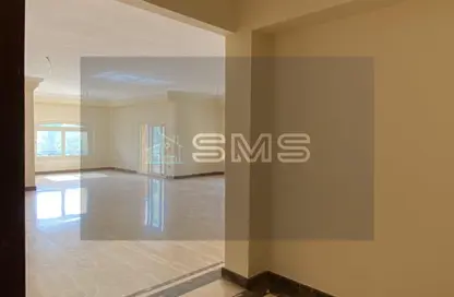 شقة - 3 غرف نوم - 3 حمامات للايجار في غرب الجولف - كمبوندات القطامية - القطامية - مدينة القاهرة الجديدة - القاهرة