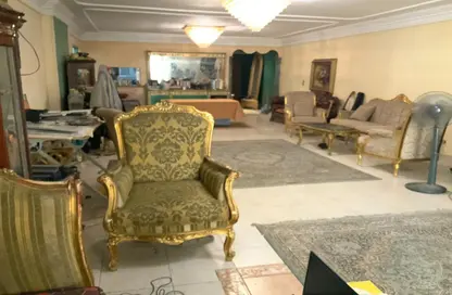 Apartment - 3 Bedrooms - 2 Bathrooms for sale in Cornish El Nile St. - Maadi - Hay El Maadi - Cairo