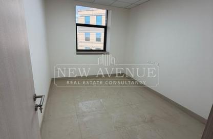 Clinic - Studio - 1 for rent in East The Academy - New Cairo City - Cairo