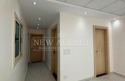 Office Space - Studio - 1 Bathroom for rent in 50th Street - Zahraa El Maadi - Hay El Maadi - Cairo
