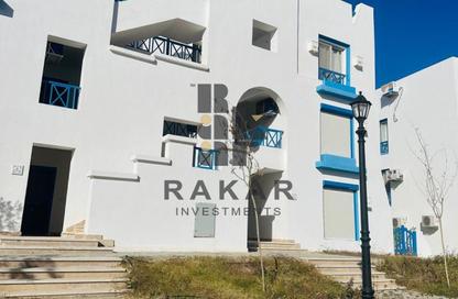 Chalet - 2 Bedrooms - 2 Bathrooms for sale in Mountain View - Ras Al Hekma - North Coast