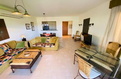 شاليه - 4 غرف نوم - 3 حمامات للبيع في مراسي - سيدي عبد الرحمن - الساحل الشمالي