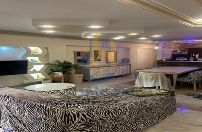 Apartment - 2 Bedrooms - 2 Bathrooms for sale in Tanfez Al Ahkam St. - Zahraa El Maadi - Hay El Maadi - Cairo