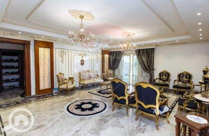Apartment - 4 Bedrooms - 2 Bathrooms for sale in Laurent - Hay Sharq - Alexandria