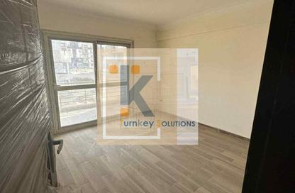 Apartment - 2 - 1 for sale in Bliss Gate - Riviera City - Sheikh Zayed City - Giza