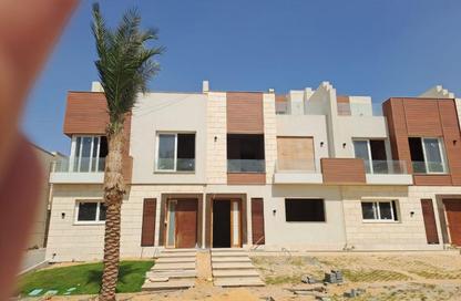 Townhouse - 4 Bedrooms - 4 Bathrooms for sale in Azzar 2 - 5th Settlement Compounds - The 5th Settlement - New Cairo City - Cairo
