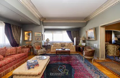 Duplex - 5 Bedrooms - 5 Bathrooms for sale in Al Kanesa Al Angelaya St. - Stanley - Hay Sharq - Alexandria