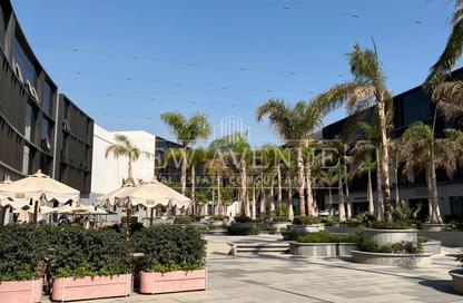 Office Space - Studio - 1 Bathroom for rent in Lake Town Mall - 5th Settlement Compounds - The 5th Settlement - New Cairo City - Cairo