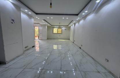 Apartment - 3 Bedrooms - 3 Bathrooms for rent in Dokki - Giza