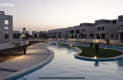 Townhouse - 4 Bedrooms - 4 Bathrooms for sale in Lake West - Sheikh Zayed Compounds - Sheikh Zayed City - Giza Townhouse - 4 Bedrooms - 4 Bathrooms for sale in Lake West - Sheikh Zayed Compounds - Sheikh Zayed City - Giza