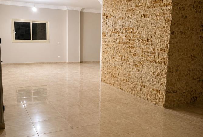 106568085 - Property Main Image