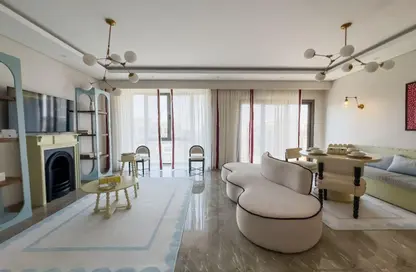 شقة - 3 غرف نوم - 2 حمامات للايجار في ايستاون - كمبوندات التجمع الخامس - التجمع الخامس - مدينة القاهرة الجديدة - القاهرة