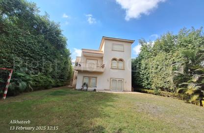 Villa - 4 Bedrooms - 5 Bathrooms for sale in Street 10 - Greens - 6th District - Sheikh Zayed City - Giza