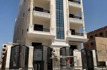 Apartment - 3 Bedrooms - 2 Bathrooms for sale in Al Nawadi St - Hadayek October - 6 October City - Giza