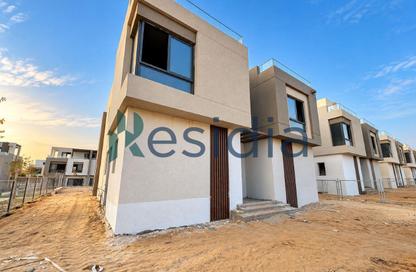 فيلا - 5 - 6 للبيع في ذا كراون - طريق مصر اسكندرية الصحراوي - مدينة 6 أكتوبر - الجيزة
