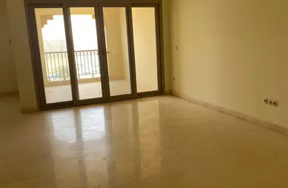 شقة - 2 غرف نوم - 3 حمامات للبيع في ارورا - اب تاون كايرو - المقطم - القاهرة